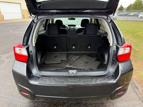 Used 2017 Subaru Crosstrek 2.0i Premium image 3