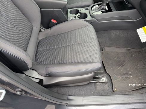 Used 2025 Subaru Forester Premium w/ Protection Package image 18