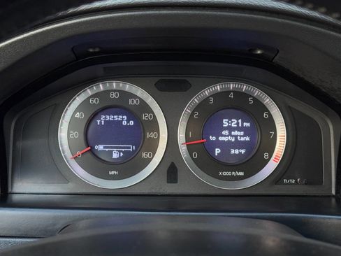 Used 2010 Volvo XC70 3.2 image 15