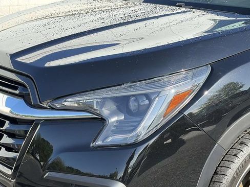 Used 2023 Subaru Ascent Touring AWD/4WD image 8