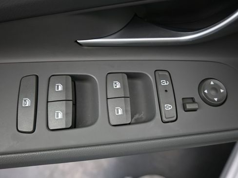 Certified 2025 Hyundai Elantra SEL image 23