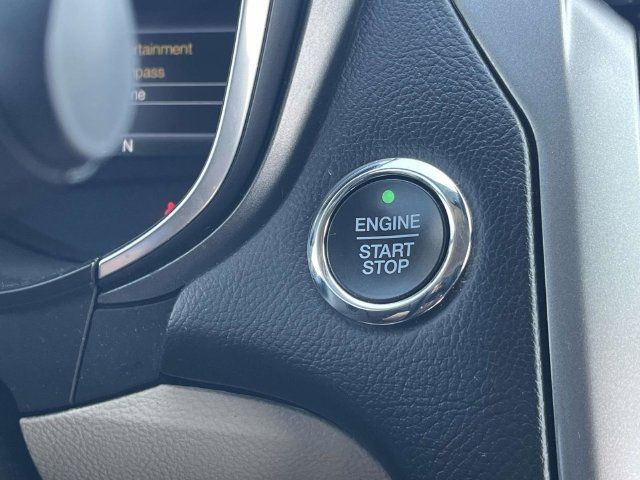 Used 2020 Ford Fusion SE FWD image 31