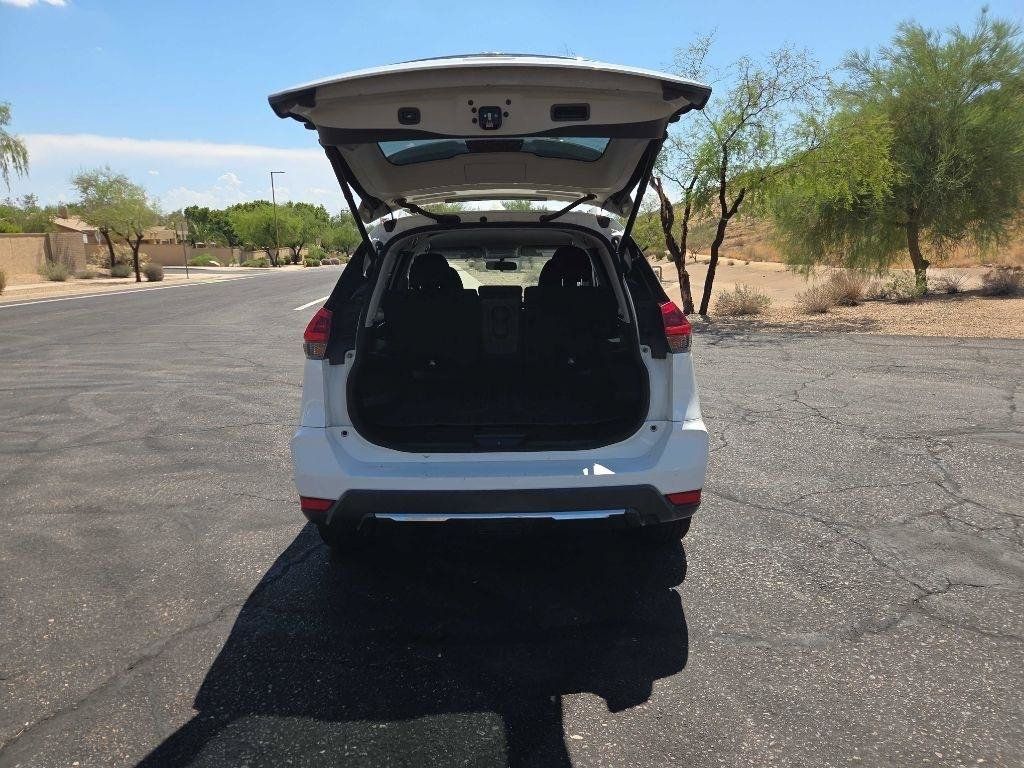Used 2018 Nissan Rogue SV FWD image 9
