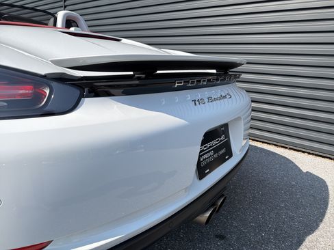 Certified 2019 Porsche 718 Boxster RWD image 21