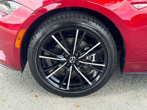 Used 2026 MAZDA MX-5 Miata RF Grand Touring RWD image 11
