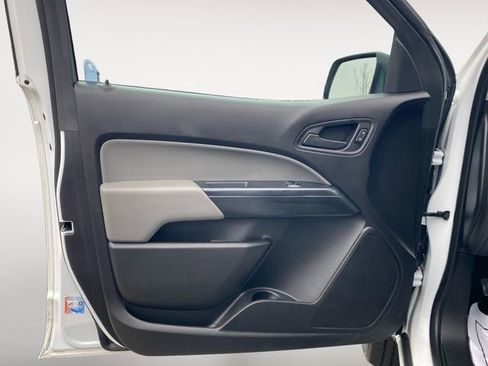 Used 2019 Chevrolet Colorado W/T image 16