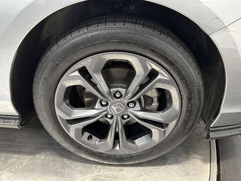 Certified 2023 Honda Accord EX image 11