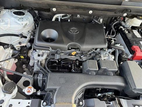 Used 2024 Toyota RAV4 LE image 21