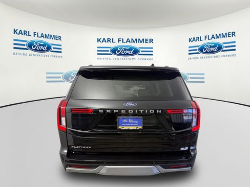 Certified 2025 Ford Expedition Platinum AWD/4WD image 4