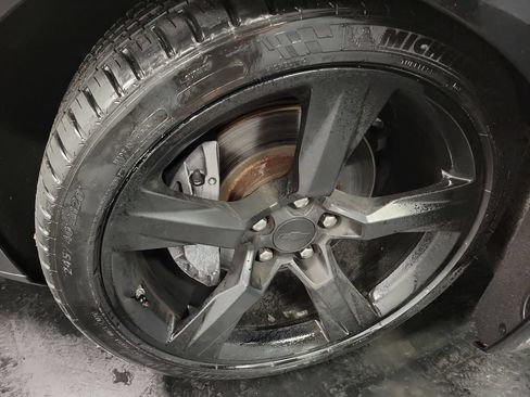 Used 2018 Chevrolet Camaro SS RWD image 11