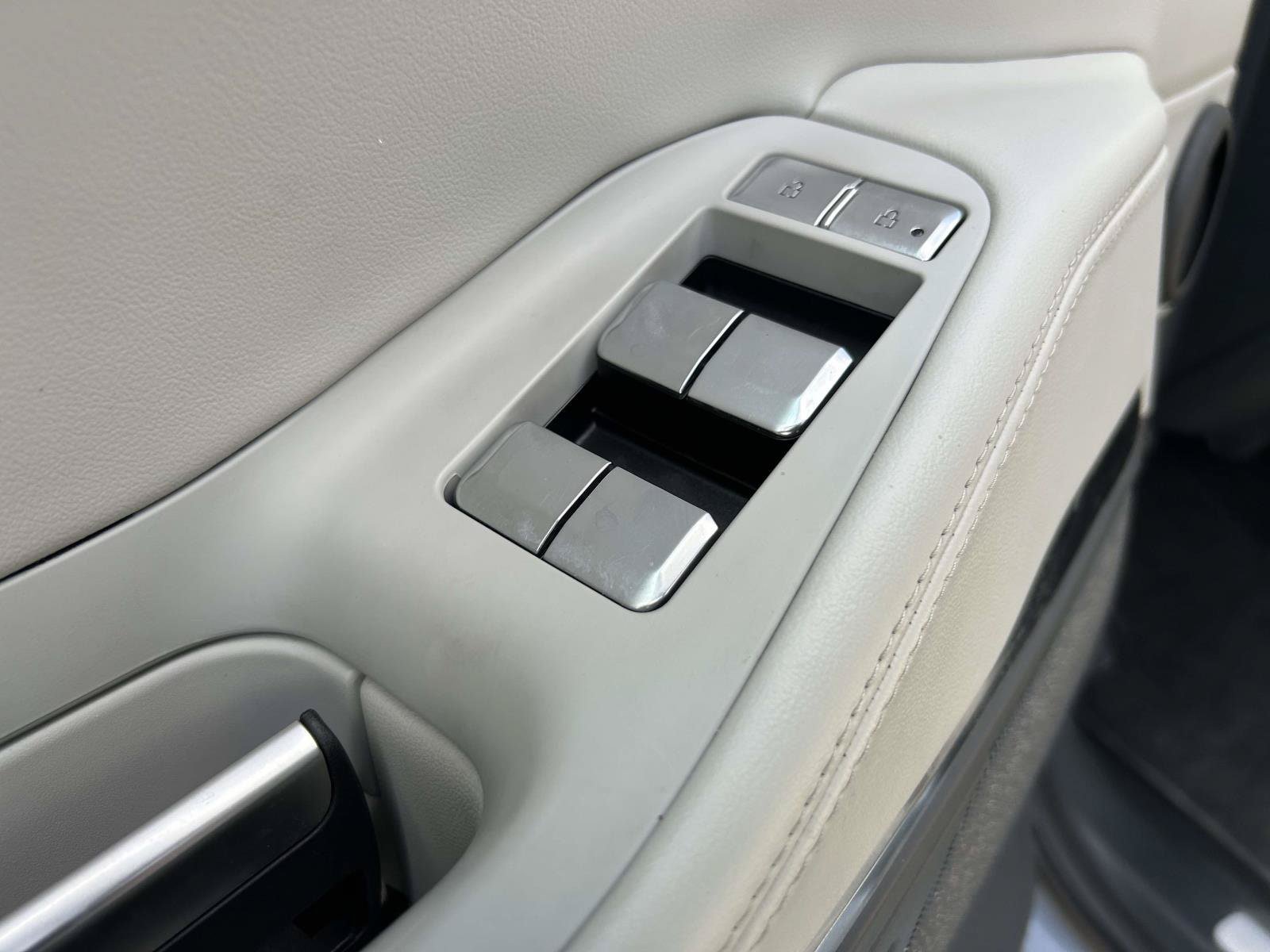 Certified 2025 Lincoln Navigator Reserve AWD/4WD image 22