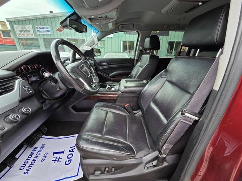 Used 2016 GMC Yukon XL SLT AWD/4WD image 17