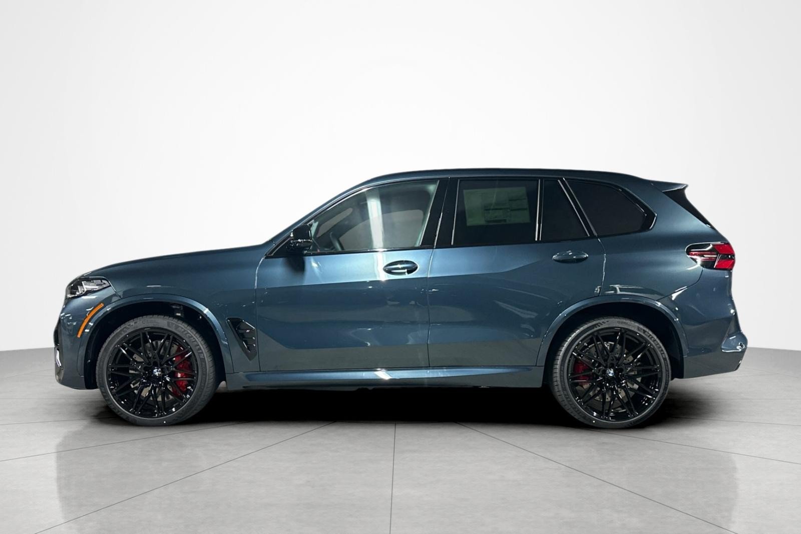New 2026 BMW X5 M Competition w/ Executive Package AWD/4WD image 2