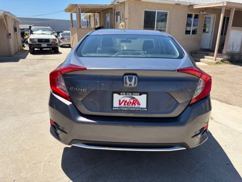 Used 2020 Honda Civic LX image 4