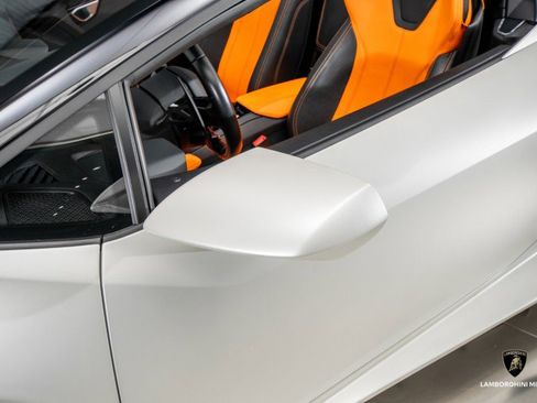 Used 2017 Lamborghini Huracan LP 610-4 image 15