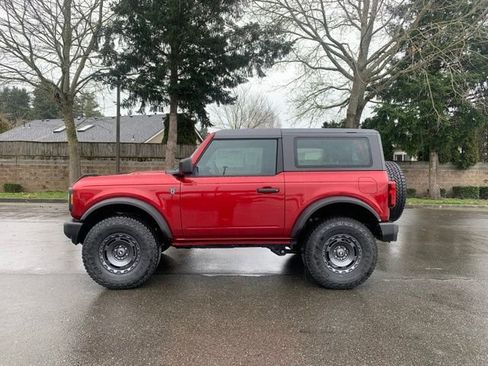 New 2025 Ford Bronco Base w/ Sasquatch Package image 2