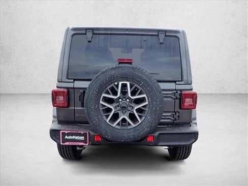 New 2026 Jeep Wrangler Unlimited Sahara AWD/4WD image 3