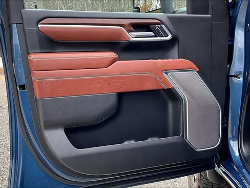 Used 2025 GMC Sierra 2500 Denali Ultimate w/ Max Trailering Package image 22