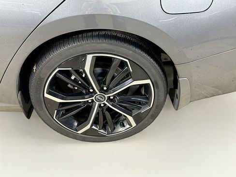 Used 2023 Nissan Altima 2.5 SR FWD image 35
