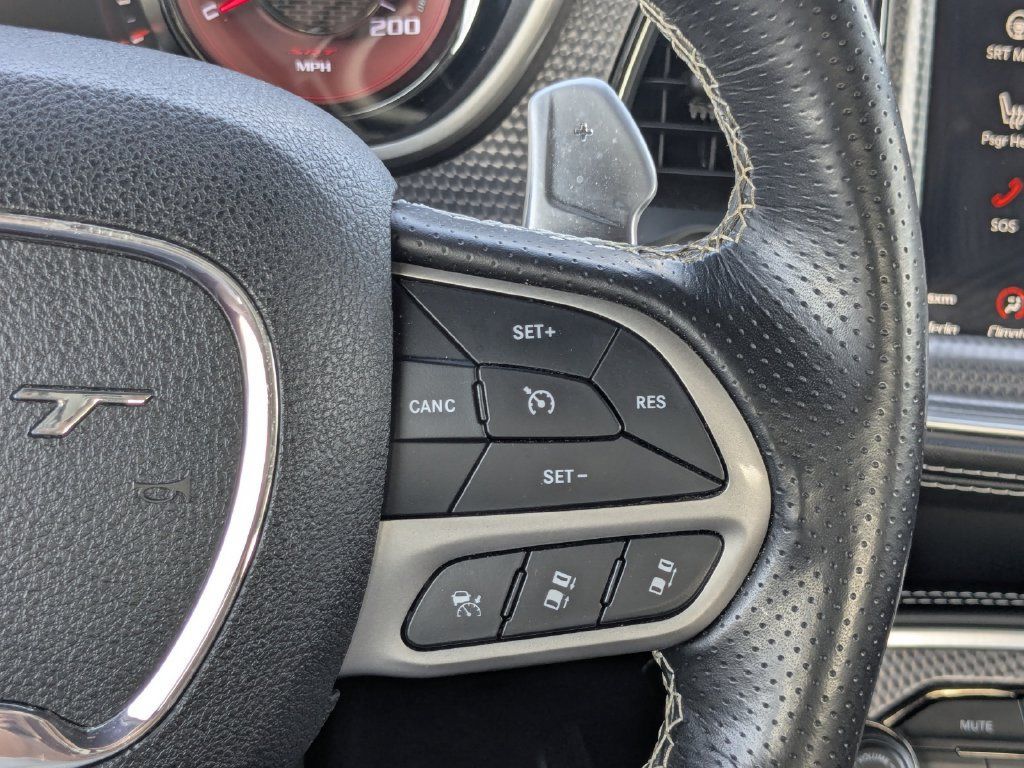 Used 2022 Dodge Challenger SRT Hellcat RWD image 36