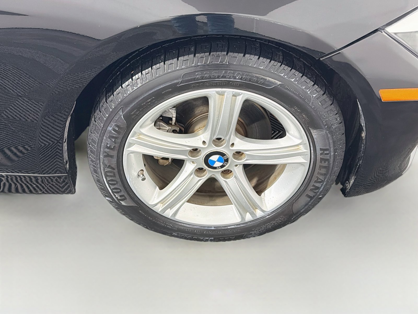 Used 2014 BMW 320i Sedan RWD image 32