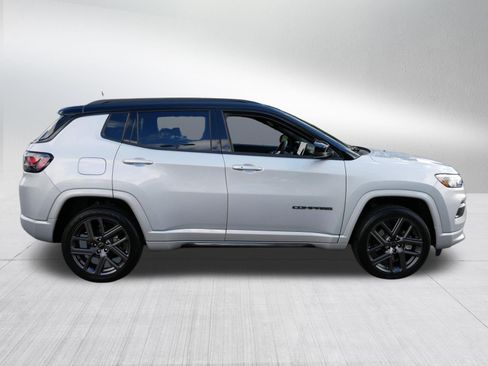 Used 2025 Jeep Compass Limited w/ High Altitude Package AWD/4WD image 8