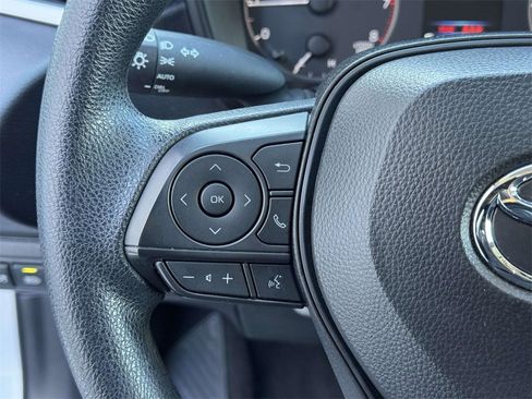 Used 2025 Toyota Corolla LE image 10
