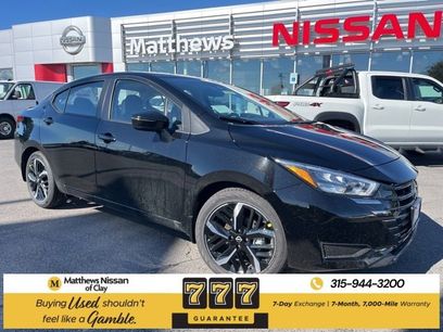 New 2025 Nissan Versa SR w/ Trunk Package