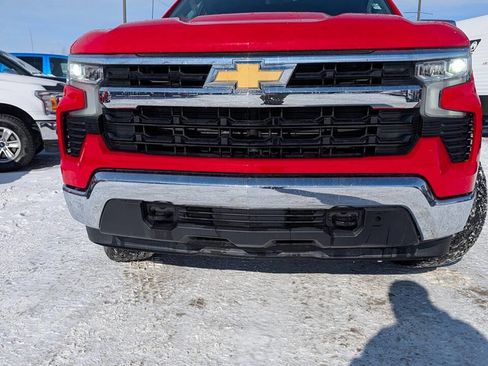 Used 2023 Chevrolet Silverado 1500 LT image 4