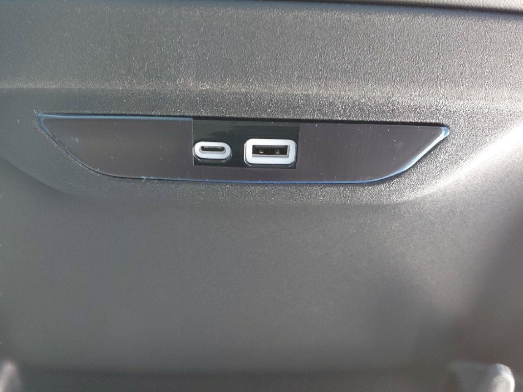 New 2026 Chrysler Pacifica Select AWD/4WD image 19
