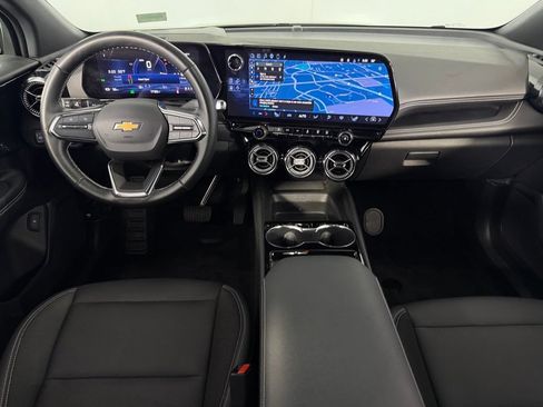 Used 2024 Chevrolet Blazer EV LT AWD/4WD image 11