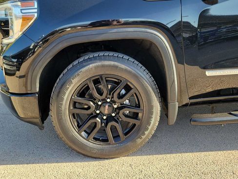 Used 2022 GMC Sierra 1500 Elevation RWD image 12