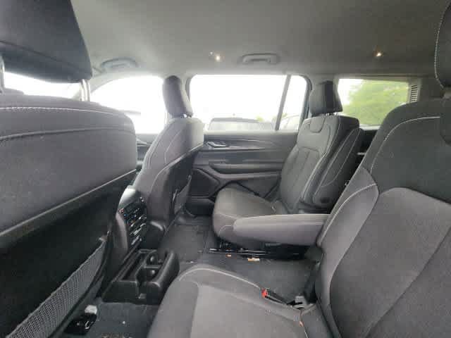 Used 2023 Jeep Grand Cherokee L Laredo w/ Luxury Tech Group I AWD/4WD image 29