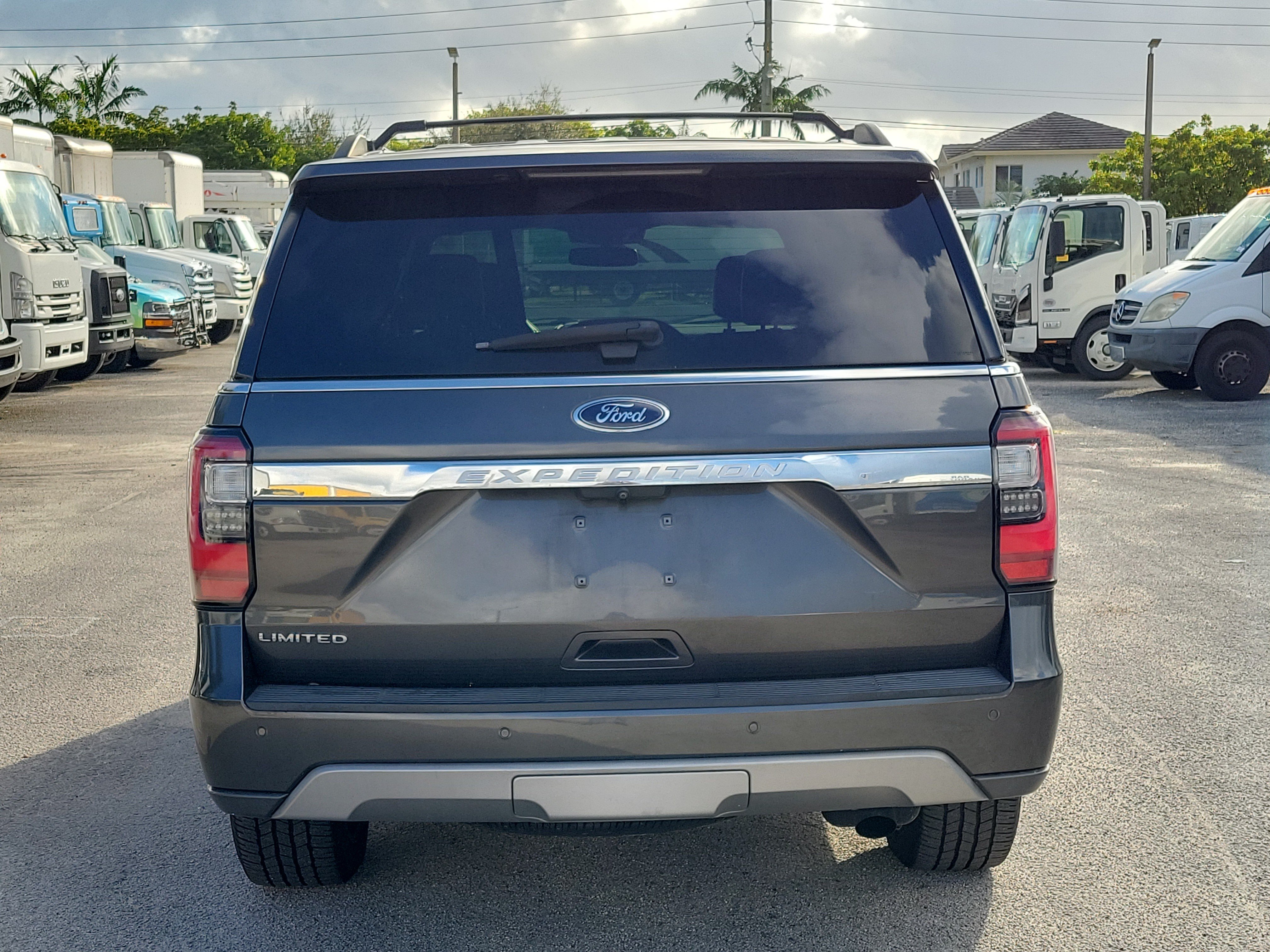 Used 2021 Ford Expedition Limited RWD image 4
