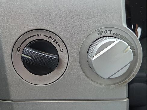 Used 2008 Toyota Tundra SR5 AWD/4WD image 16