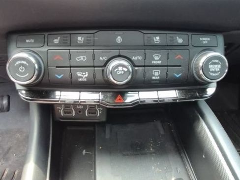 Used 2023 Dodge Durango R/T RWD image 17