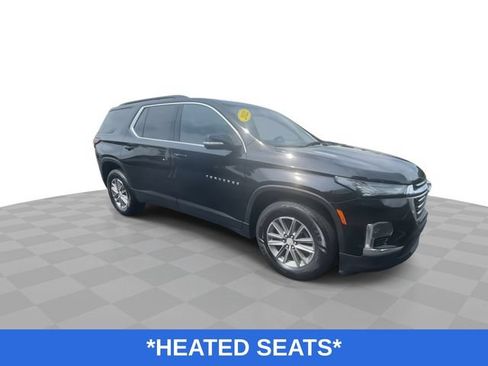 Used 2022 Chevrolet Traverse LT FWD image 2