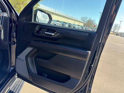 Used 2025 GMC Yukon AT4 Ultimate w/ LPO, Floor Liner Package AWD/4WD image 16
