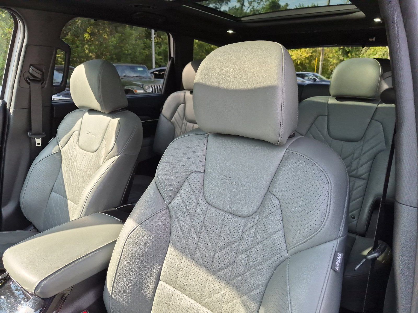 Used 2023 Kia Telluride SX X-Pro AWD/4WD image 14