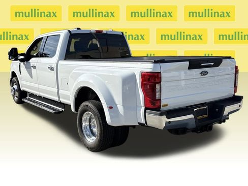 Certified 2022 Ford F350 XLT w/ XLT Premium Package image 10