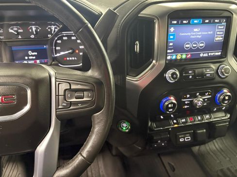Used 2020 GMC Sierra 1500 SLE w/ SLE Value Package image 15