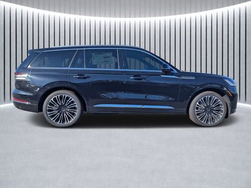New 2025 Lincoln Aviator Black Label image 2