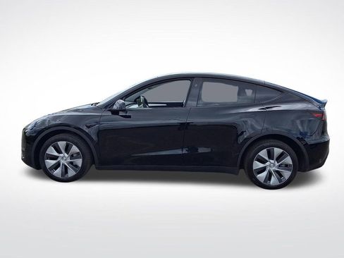 Used 2023 Tesla Model Y Long Range AWD/4WD image 6