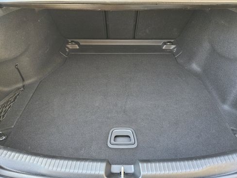 Used 2025 Mercedes-Benz C 300 Sedan image 31