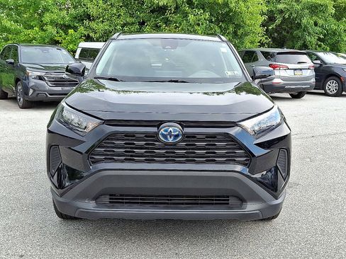 Used 2022 Toyota RAV4 LE image 2