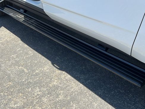 New 2025 Chevrolet Suburban High Country image 11