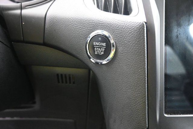 Used 2024 Ford Edge SEL AWD/4WD image 25