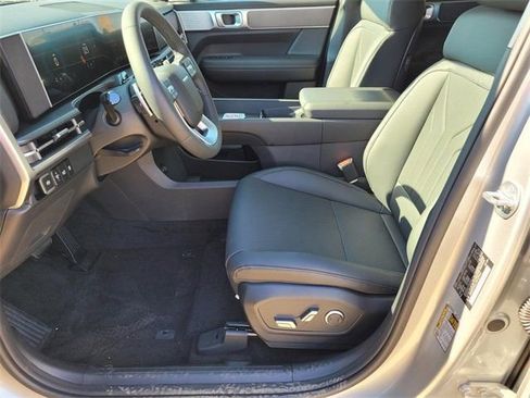 Certified 2025 Hyundai Santa Fe SEL image 3
