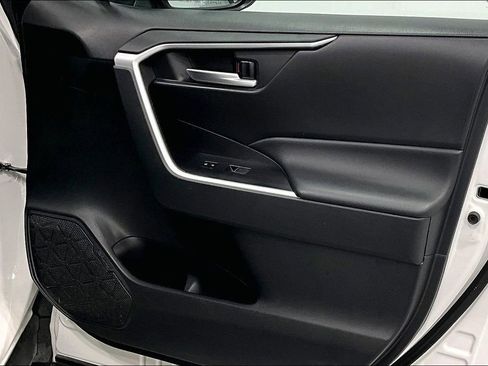 Used 2024 Toyota RAV4 XLE image 22