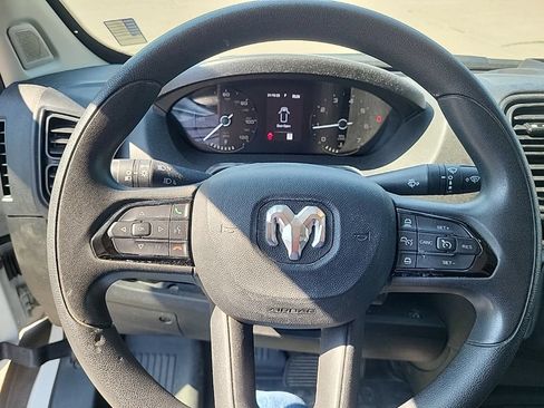 Used 2025 RAM ProMaster 2500 w/ Convenience Group FWD image 8
